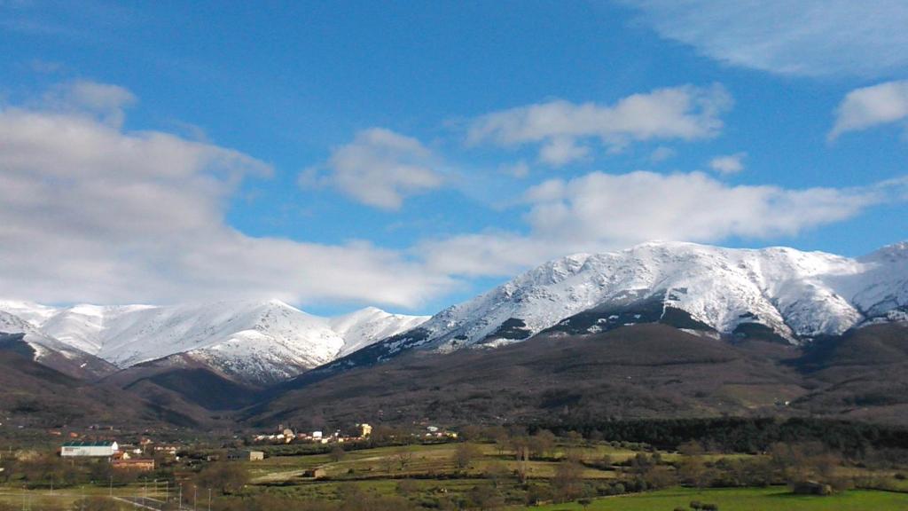 Complejo Turistico Las Canadas Casas De Campo- Actividades Gratuitas Todos Los Fines De Semana Banos De Montemayor Exterior photo